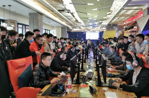 余言终结魔咒《街头篮球》成都站Onestar守擂成功 图2